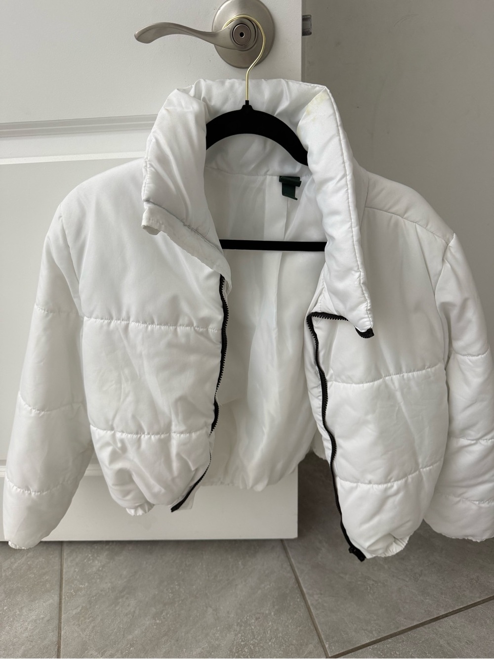 Target White Cropped Puffer Jacket with High Collar